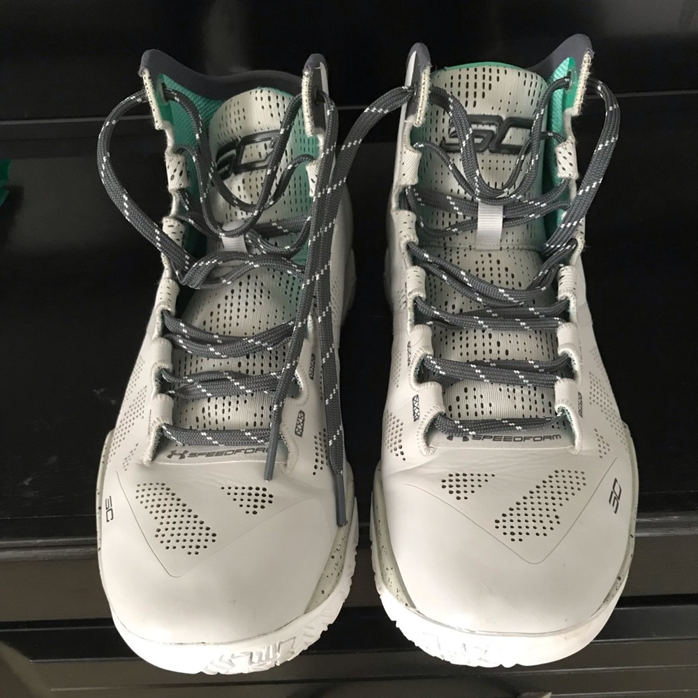 Men’s Stephen Curry Basketball sneakers
